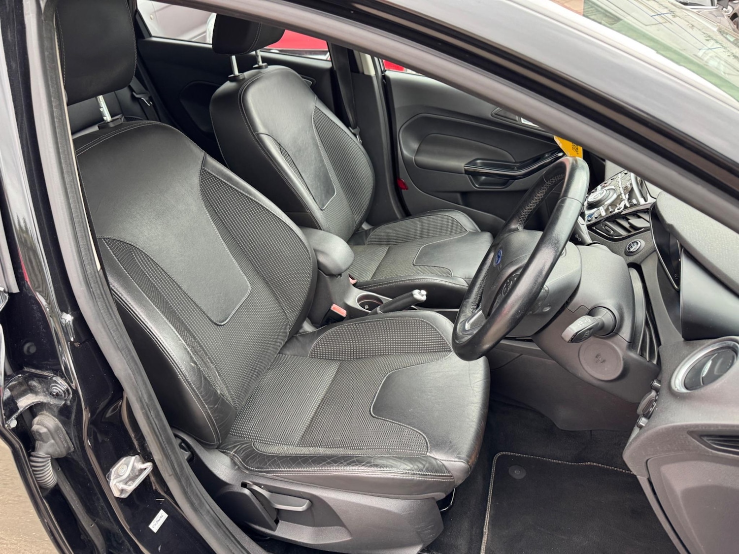 Used Ford Fiesta 2015 for sale - 76638806: Photo 28