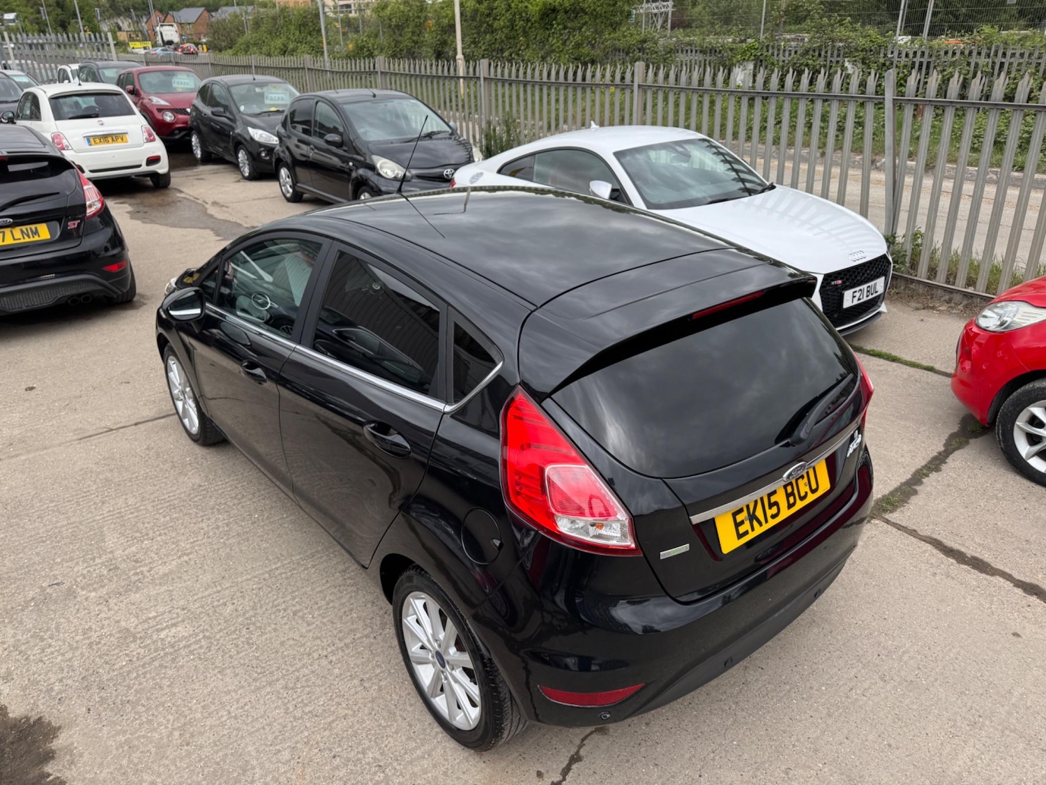 Used Ford Fiesta 2015 for sale - 76638806: Photo 8