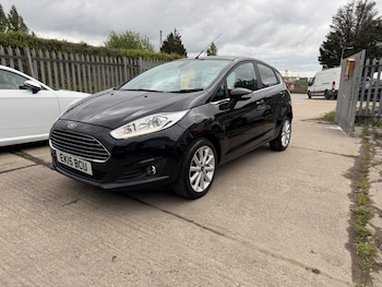 Used Ford Fiesta 2015 for sale - 75975473: Photo