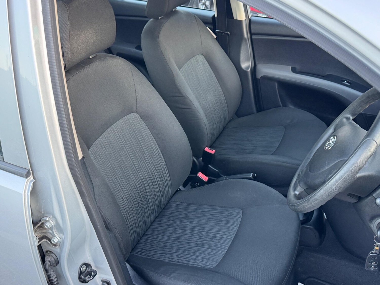 Used Hyundai i10 for sale - 76996535: Photo 23