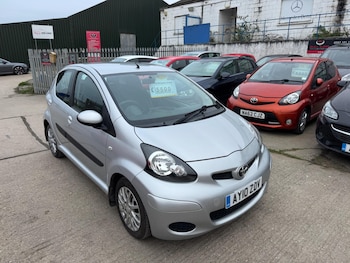 2010 (10) - 1.0 VVT-i Platinum MultiMode Euro 4 5dr (AC)