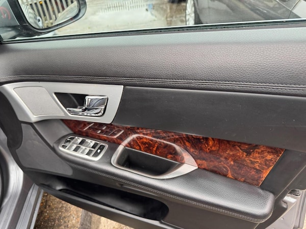 Used Jaguar XF 2011 for sale - 76257680: Photo 27