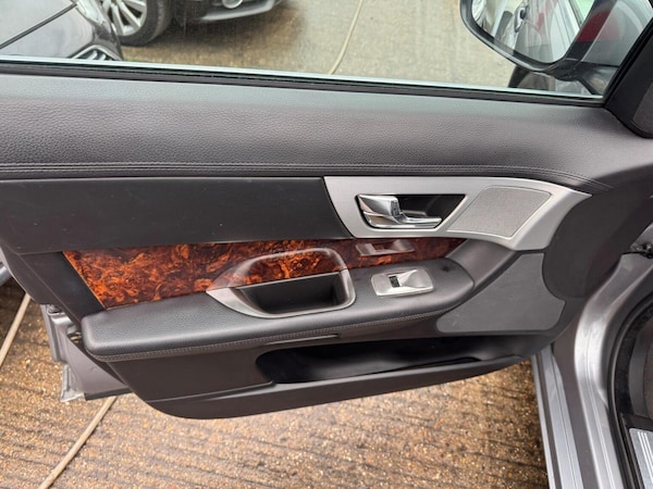 Used Jaguar XF 2011 for sale - 76257680: Photo 30