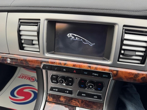 Used Jaguar XF 2011 for sale - 76257680: Photo 32