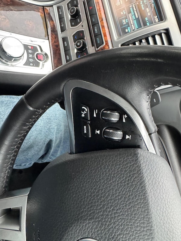 Used Jaguar XF 2011 for sale - 76257680: Photo 40