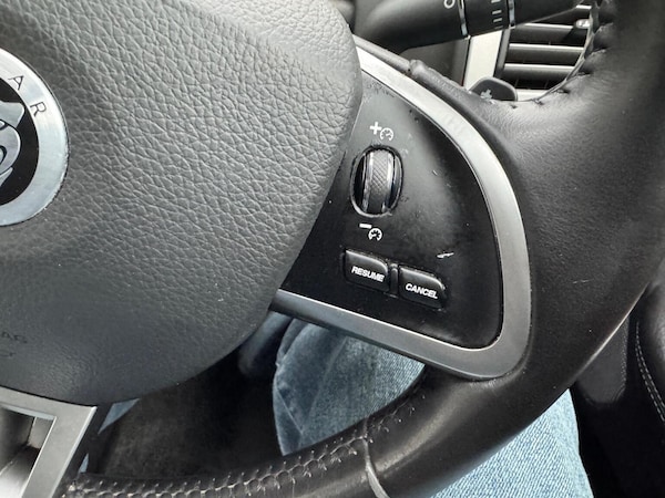 Used Jaguar XF 2011 for sale - 76257680: Photo 41