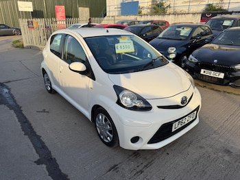 Used Toyota AYGO 2012 for sale - 78170301: Photo