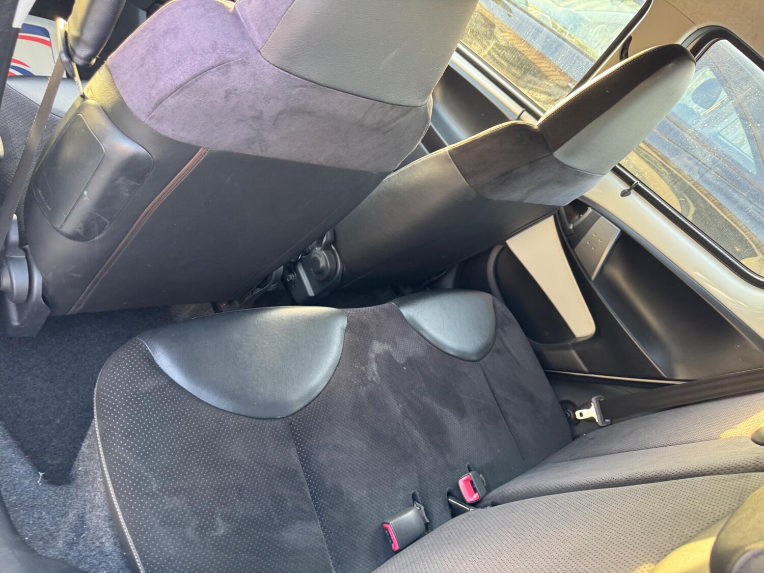 Used Toyota AYGO 2012 for sale - 78170301: Photo 27