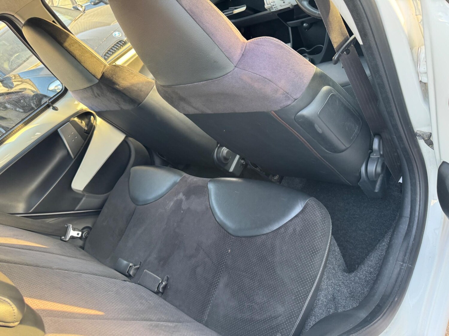 Used Toyota AYGO 2012 for sale - 78170301: Photo 31