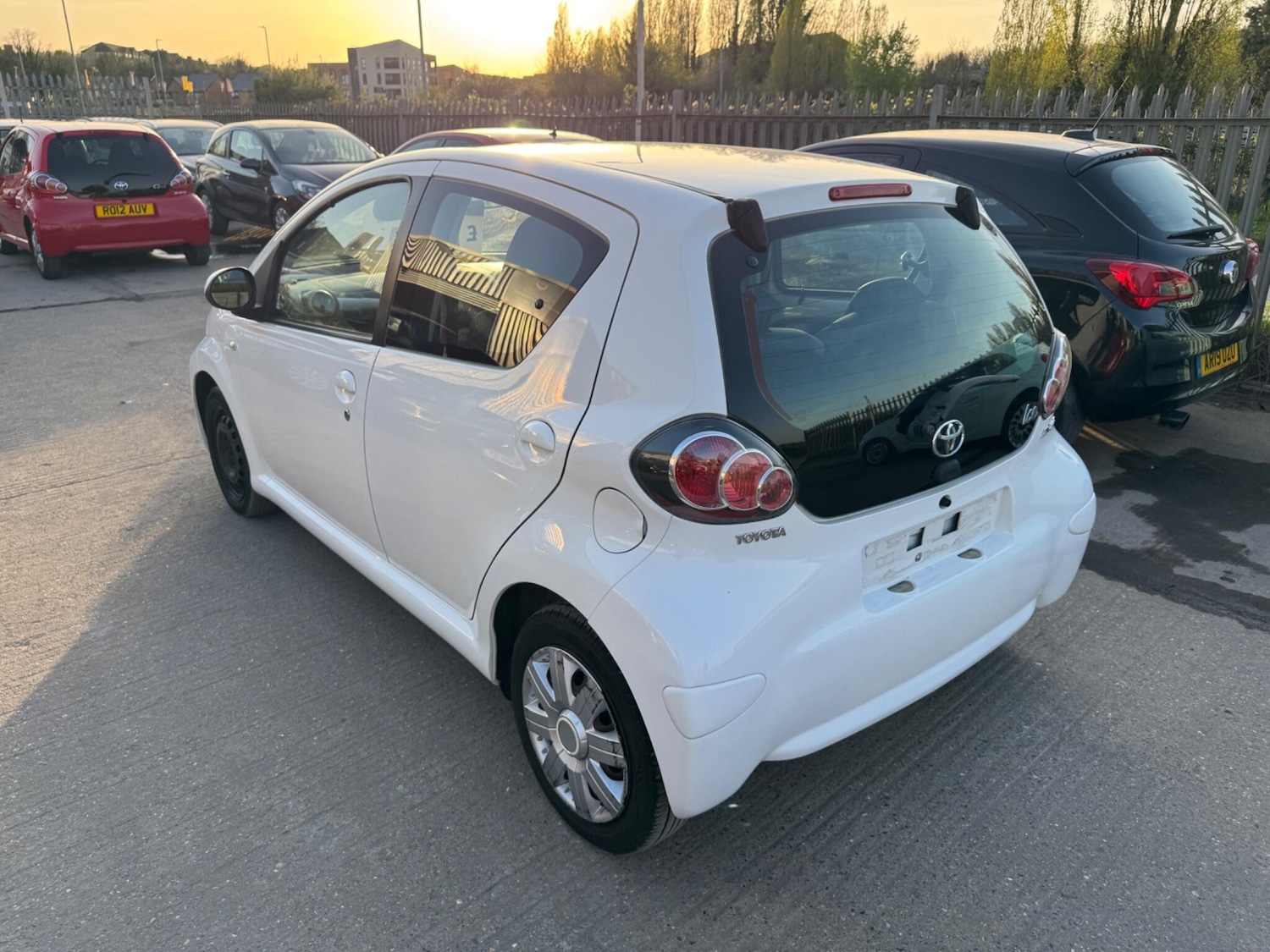 Used Toyota AYGO 2012 for sale - 78170301: Photo 4