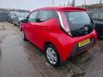 Used Toyota AYGO 2014 for sale - 76976210: Photo