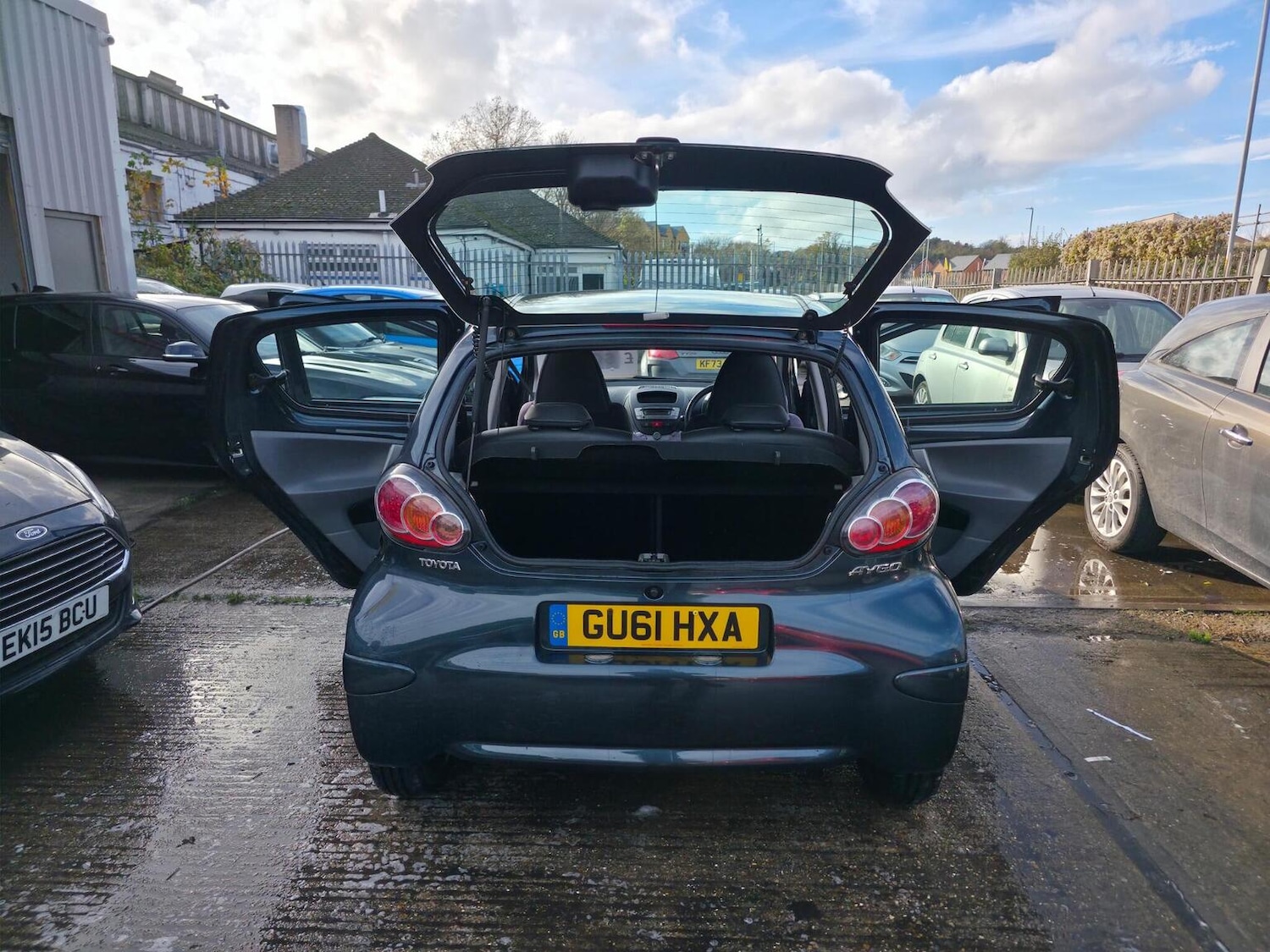 Used Toyota AYGO 2011 for sale - 76560029: Photo 11