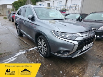 (69) - 2.0 MIVEC Exceed CVT 4WD Euro 6 (s/s) 5dr