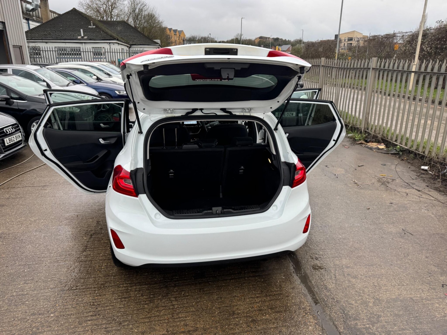 Used Ford Fiesta 2017 for sale - 77611887: Photo 34
