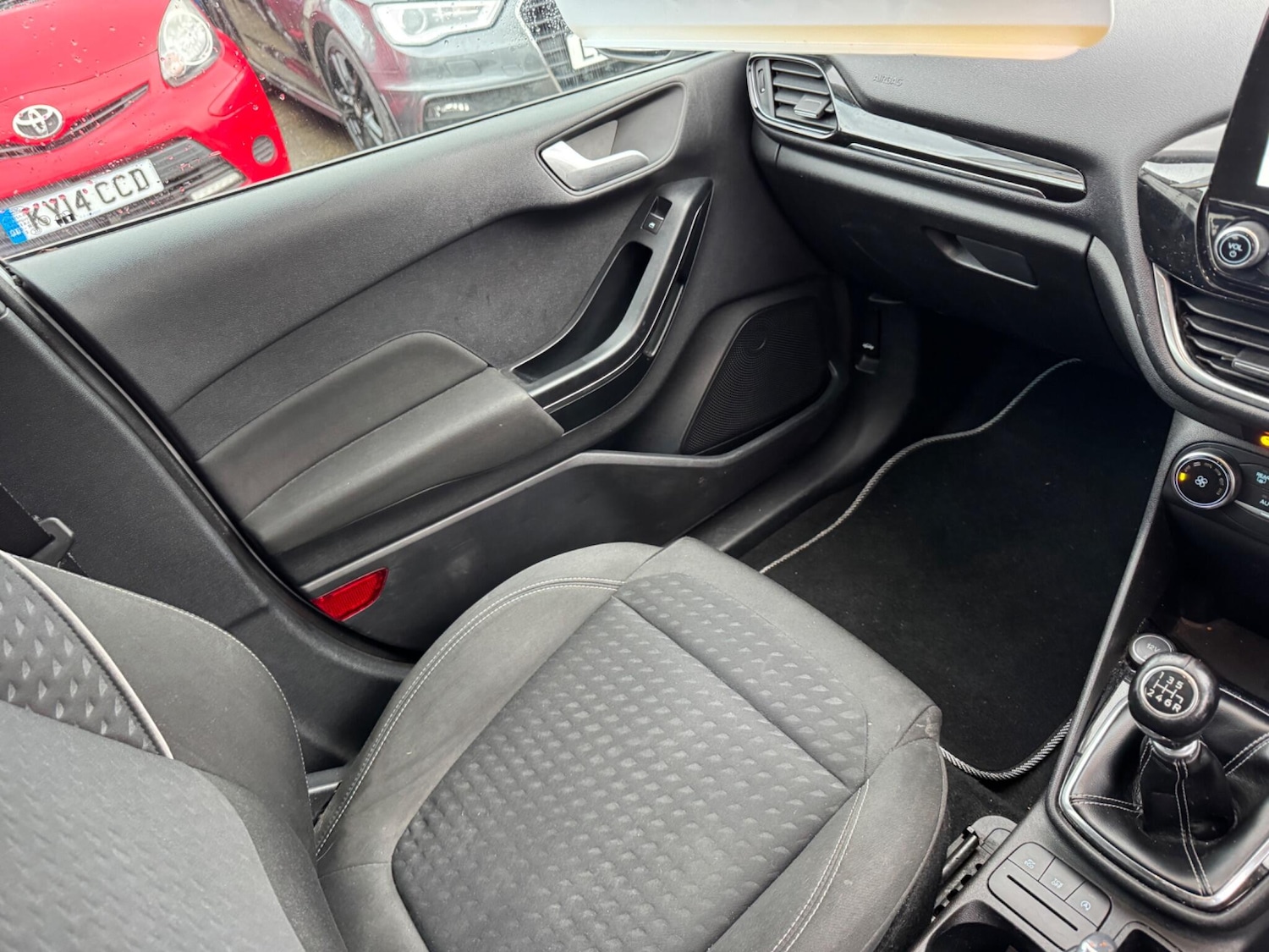 Used Ford Fiesta 2017 for sale - 77611887: Photo 40