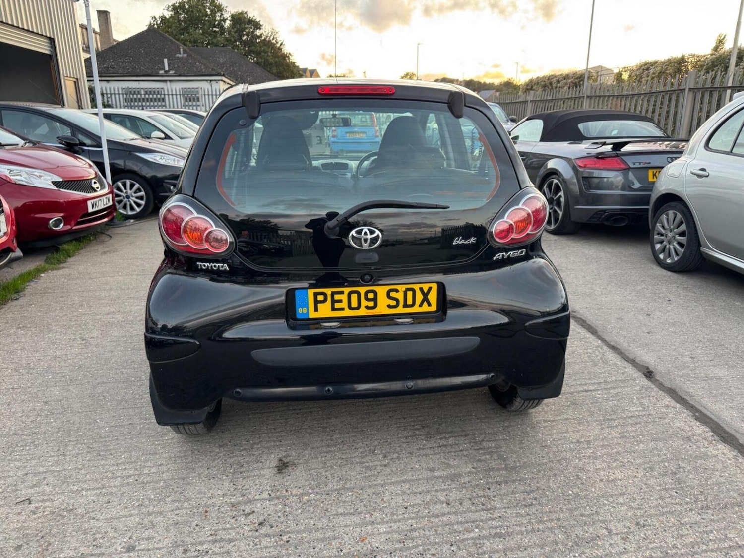 Used Toyota AYGO 2009 for sale - 76022656: Photo 11