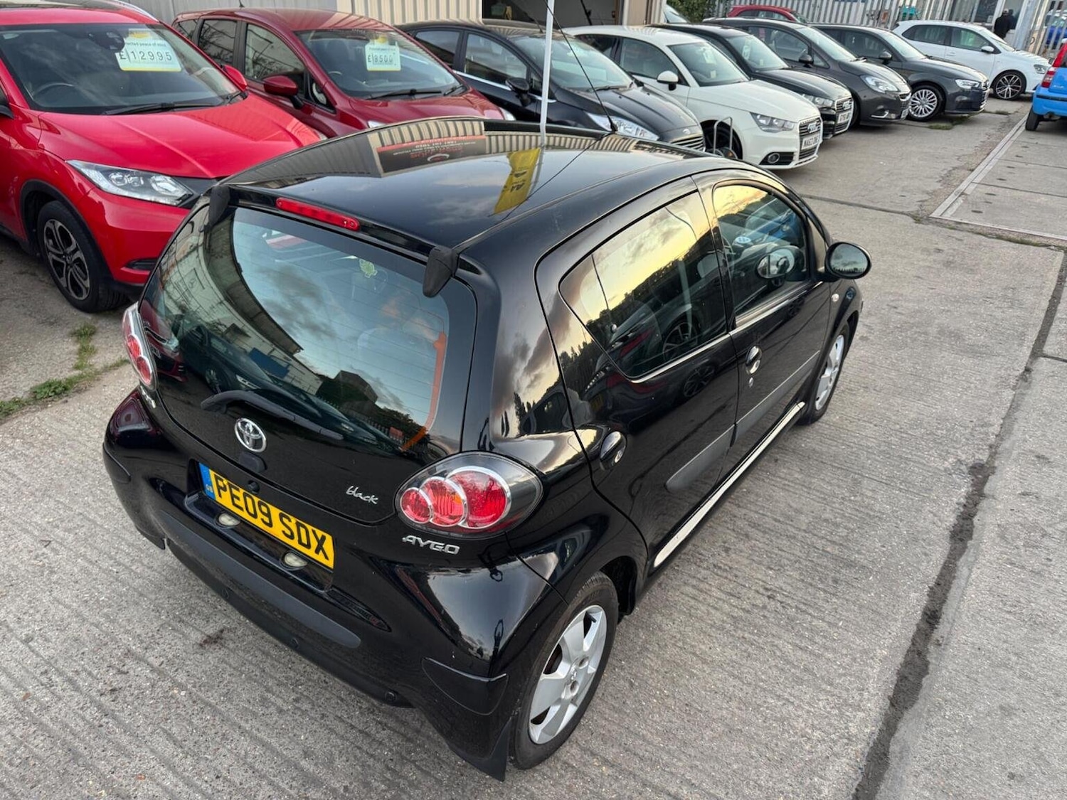 Used Toyota AYGO 2009 for sale - 76022656: Photo 15