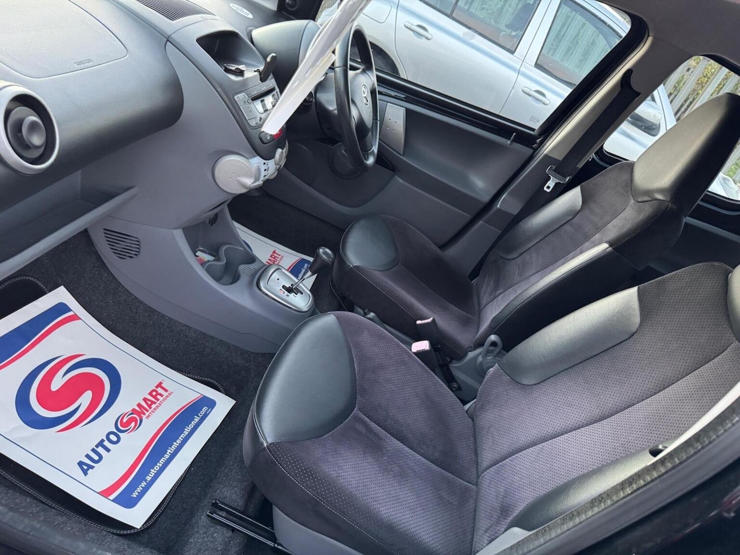 Used Toyota AYGO 2009 for sale - 76022656: Photo 27