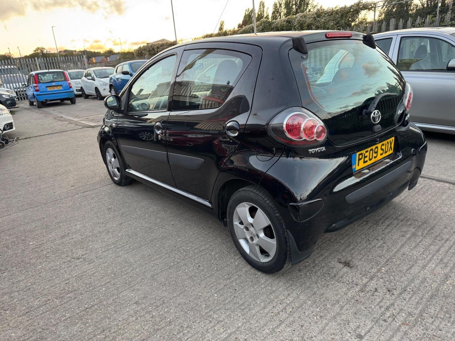 Used Toyota AYGO 2009 for sale - 76022656: Photo 4