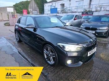 Used BMW 1 Series 2018 for sale - 76560002: Photo