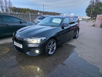 Used BMW 1 Series 2018 for sale - 76560002: Photo