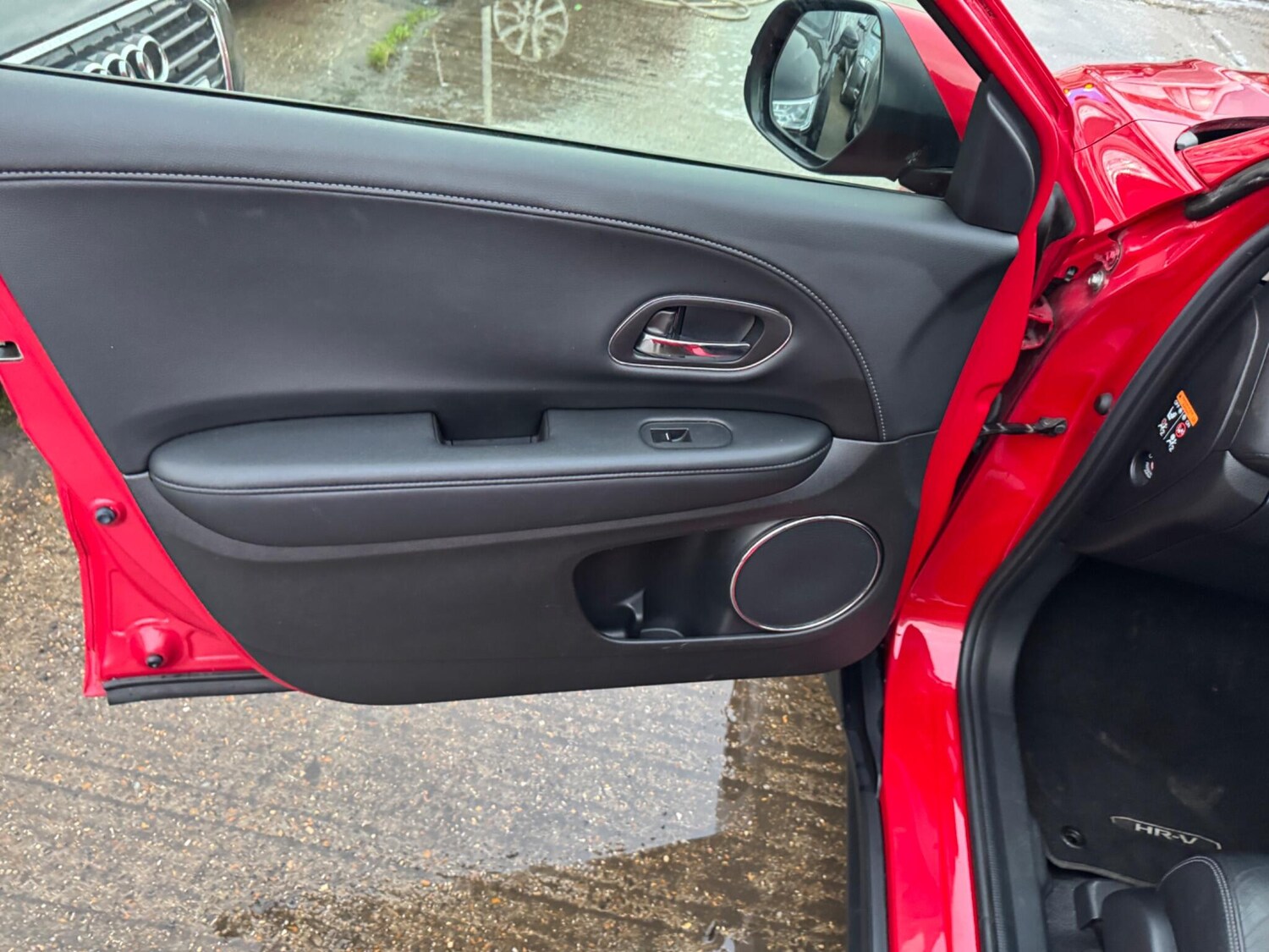 Used Honda HR-V 2019 for sale - 76658243: Photo 30