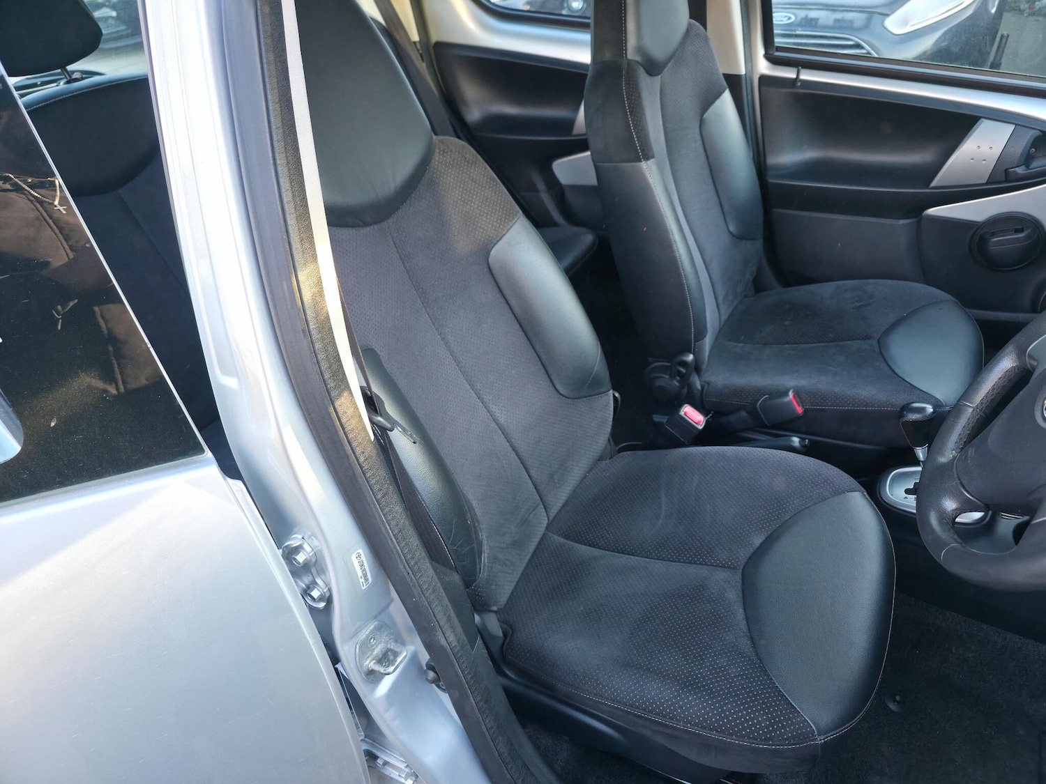 Used Toyota AYGO 2012 for sale - 77119754: Photo 19