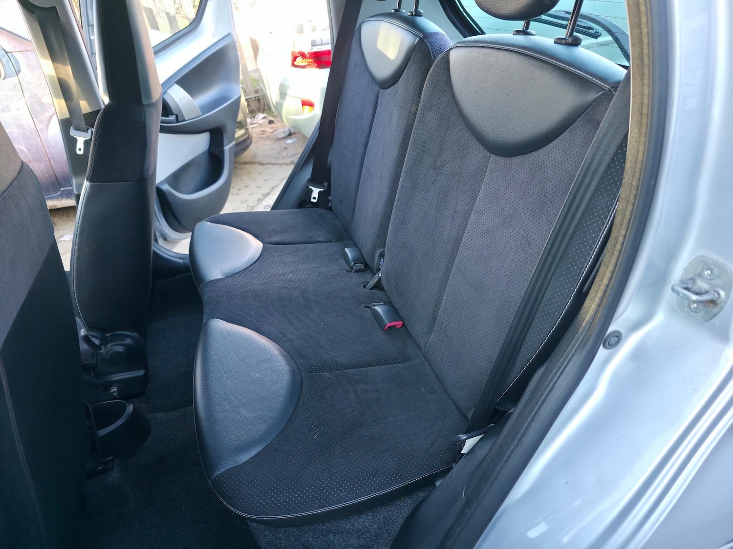 Used Toyota AYGO 2012 for sale - 77119754: Photo 21