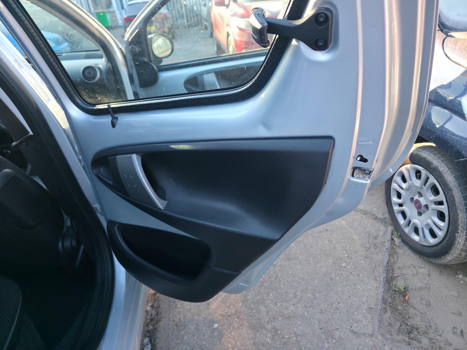 Used Toyota AYGO 2012 for sale - 77119754: Photo 22