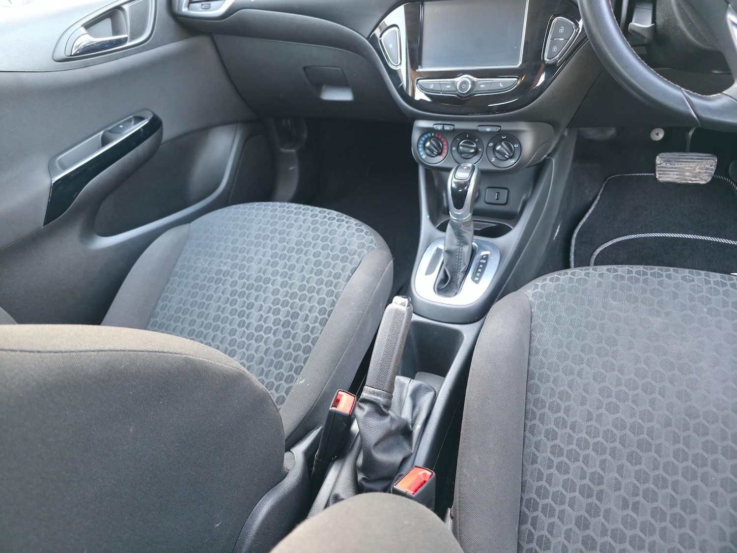 Used Vauxhall Corsa 2016 for sale - 77081386: Photo 17