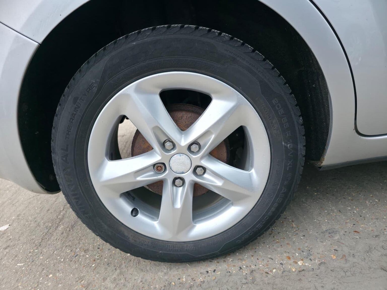 Used Ford Focus 2010 for sale - 76293267: Photo 19