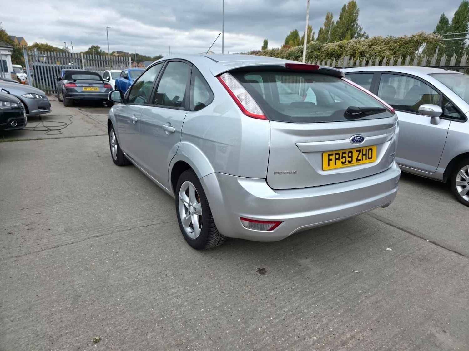 Used Ford Focus 2010 for sale - 76293267: Photo 21