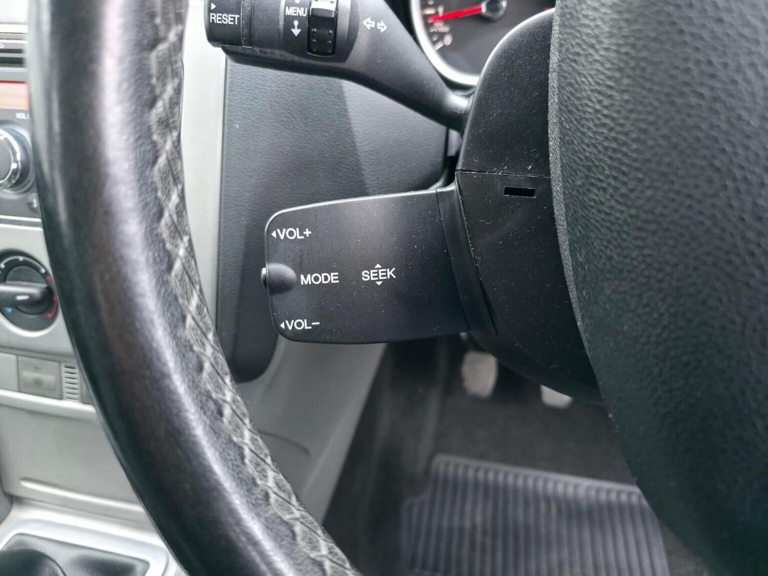 Used Ford Focus 2010 for sale - 76293267: Photo 27