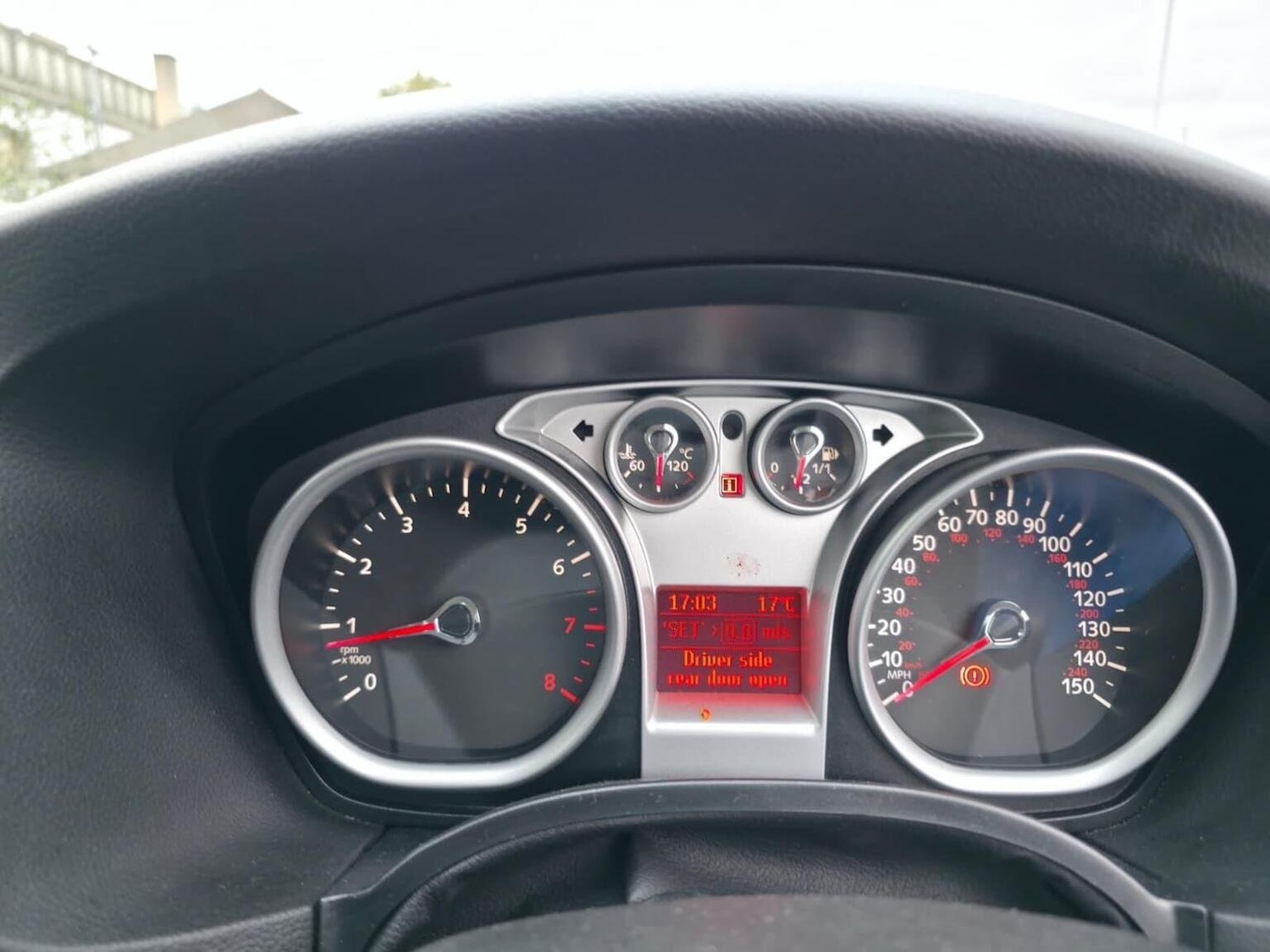 Used Ford Focus 2010 for sale - 76293267: Photo 31