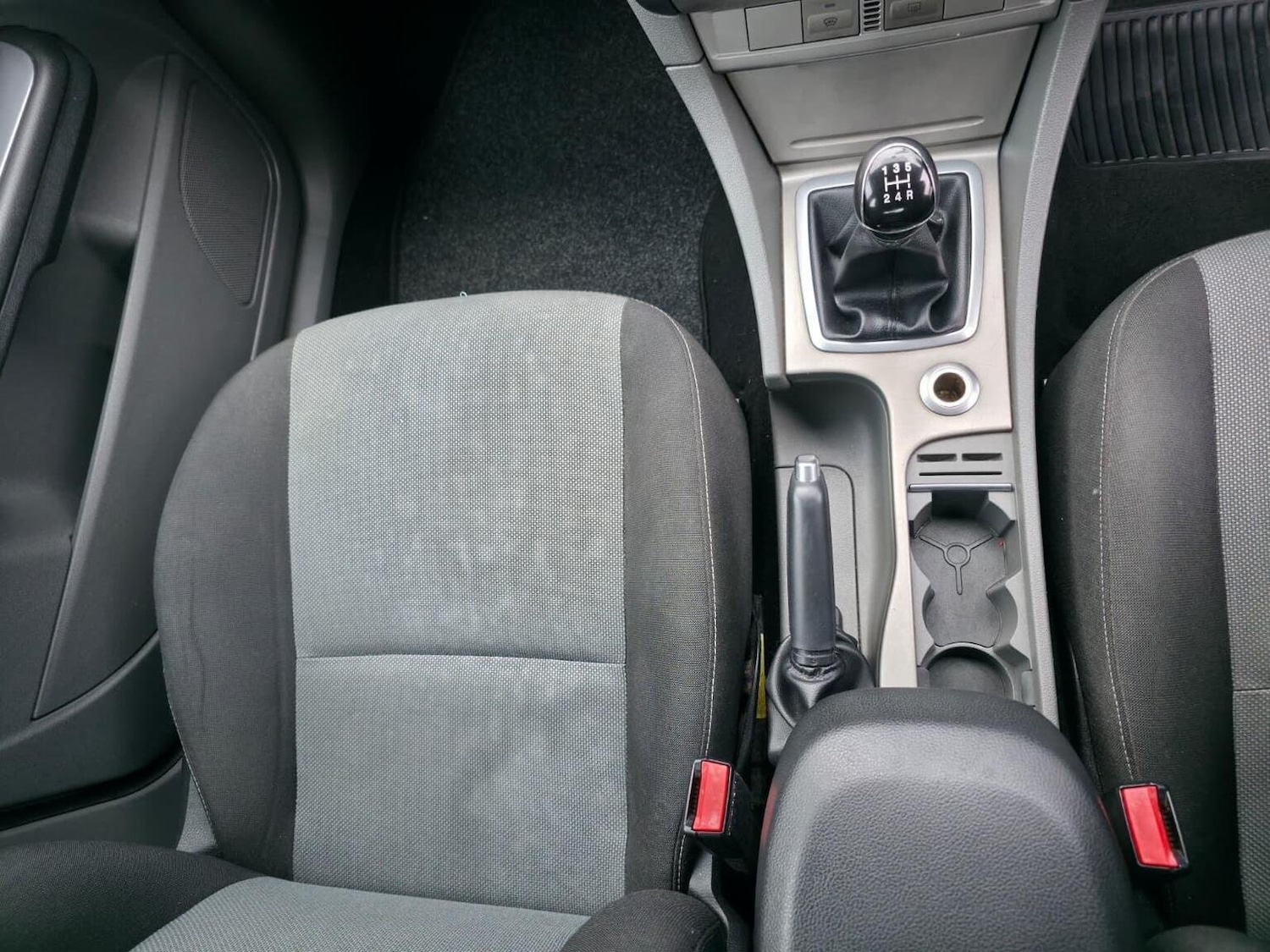 Used Ford Focus 2010 for sale - 76293267: Photo 35