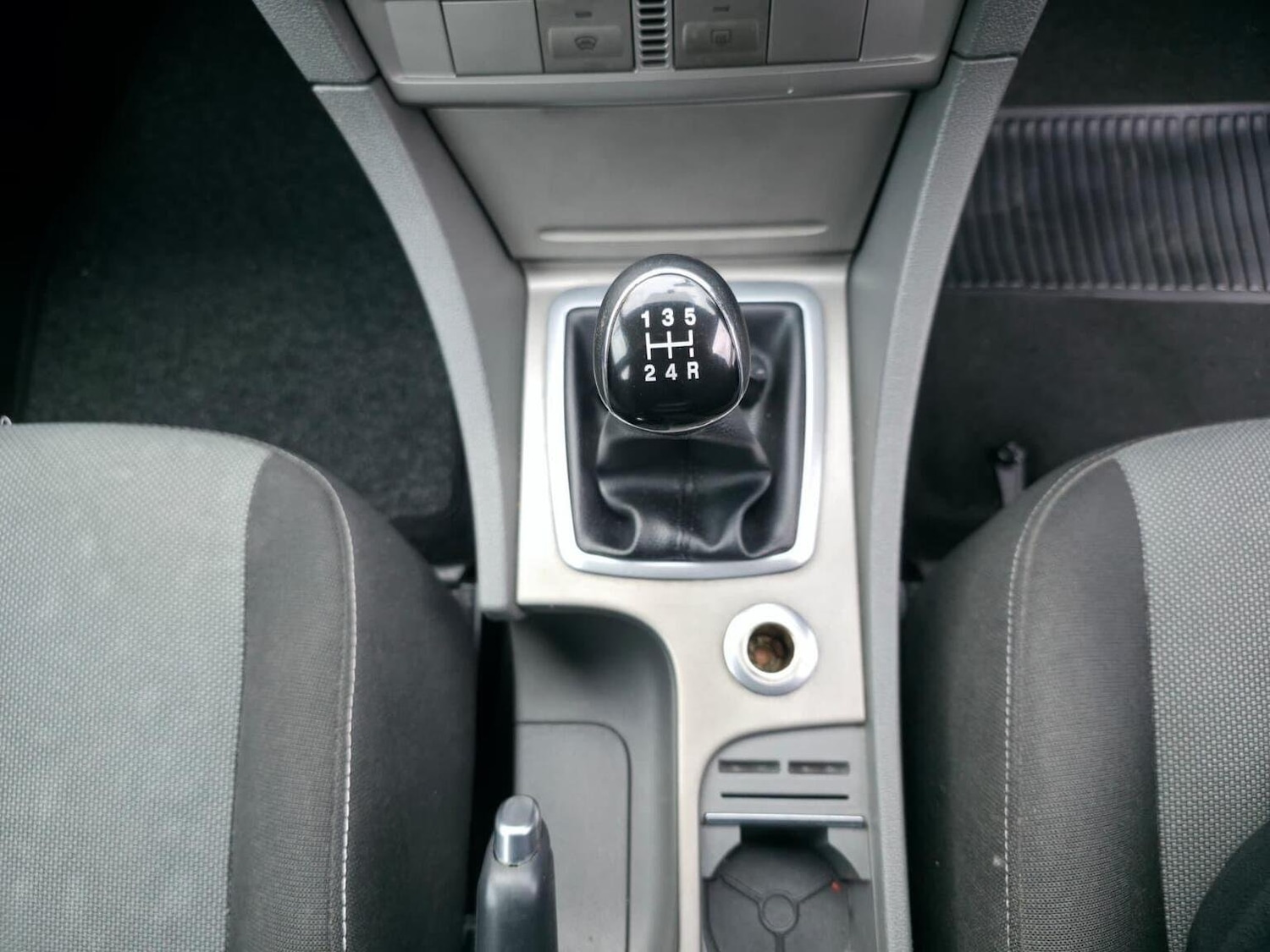 Used Ford Focus 2010 for sale - 76293267: Photo 36