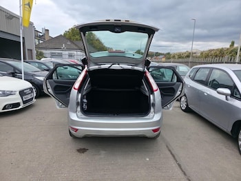 Used Ford Focus 2010 for sale - 76293267: Photo