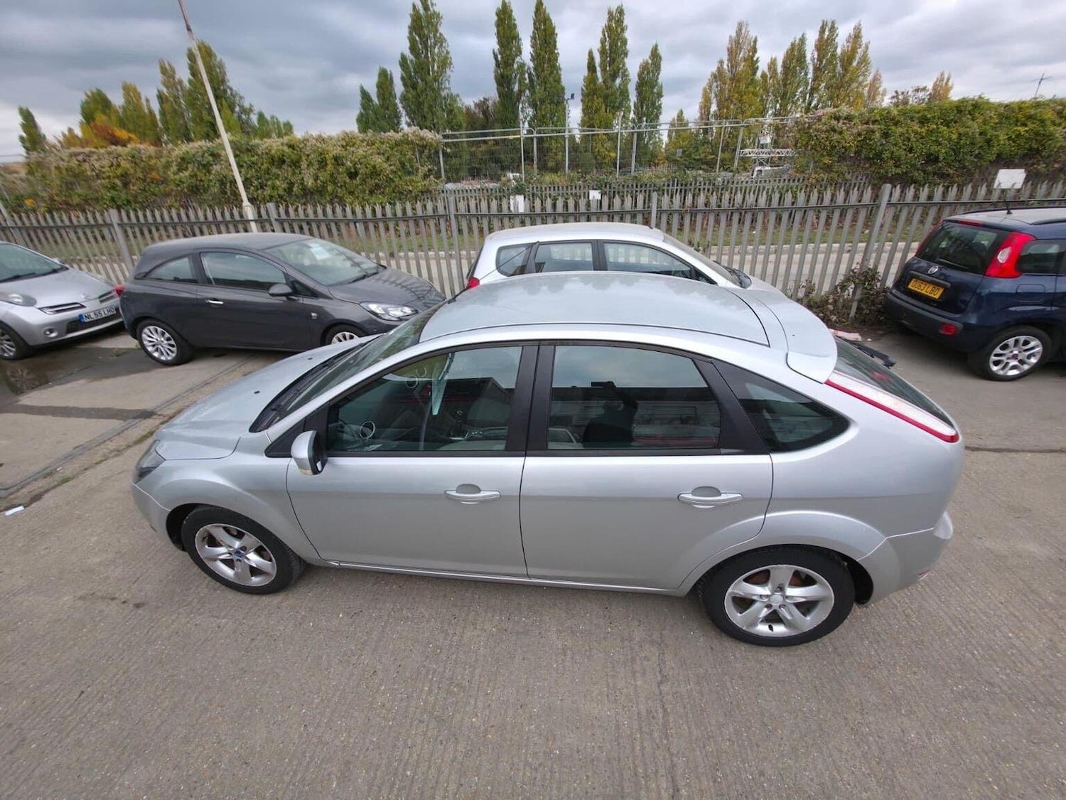 Used Ford Focus 2010 for sale - 76293267: Photo 6