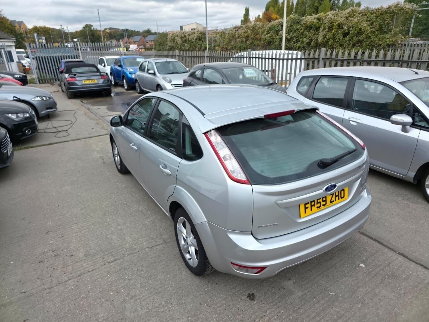 Used Ford Focus 2010 for sale - 76293267: Photo 9