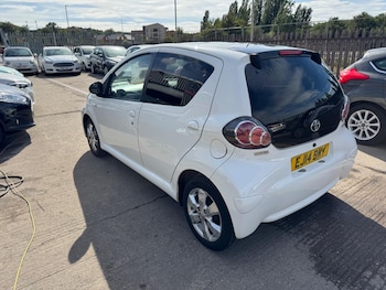 Used Toyota AYGO 2014 for sale - 78772605: Photo