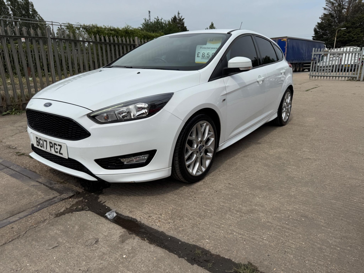 Used Ford Focus 2017 for sale - 76638792: Photo 3
