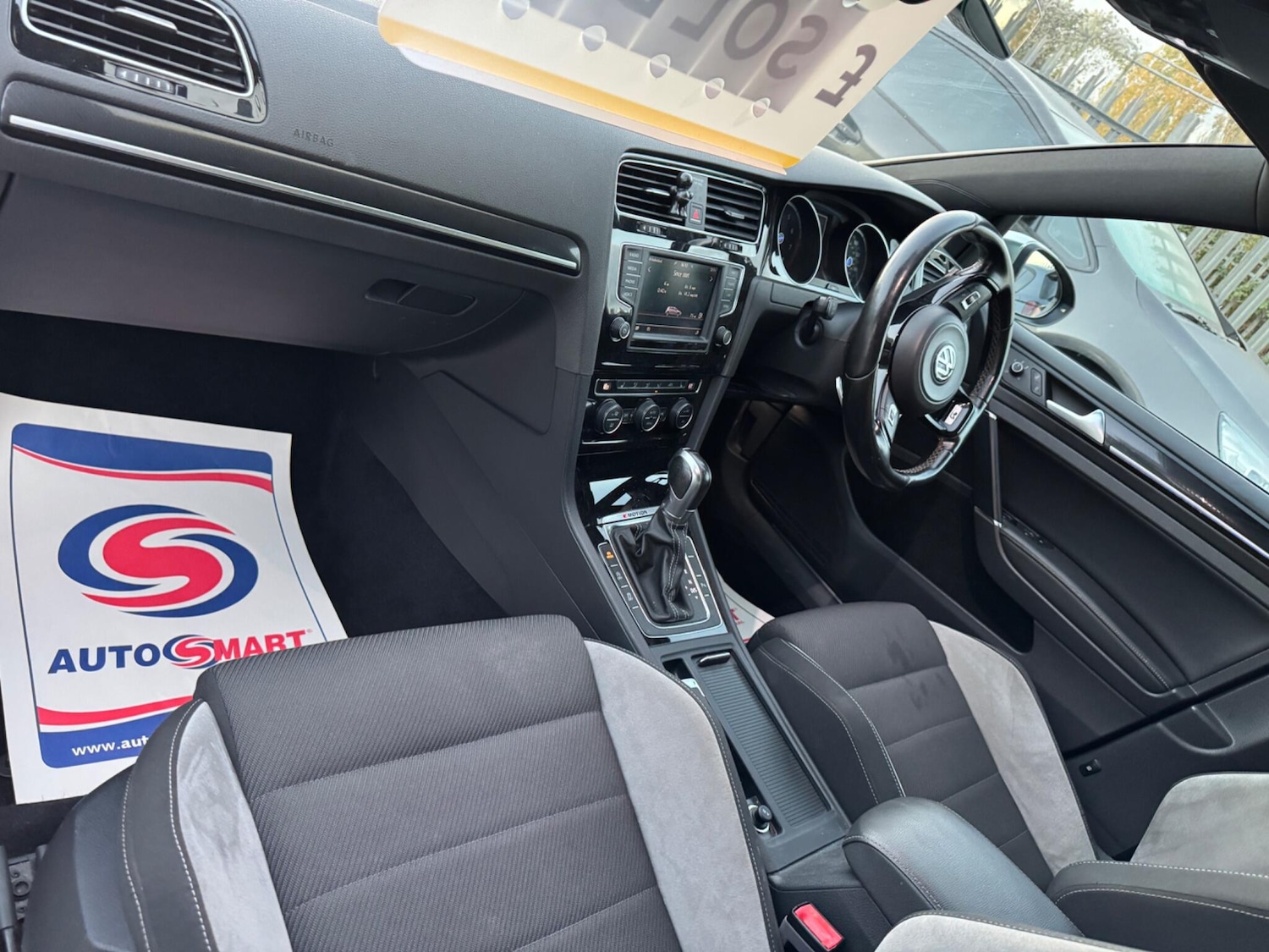 Used Volkswagen Golf 2017 for sale - 76638793: Photo 17