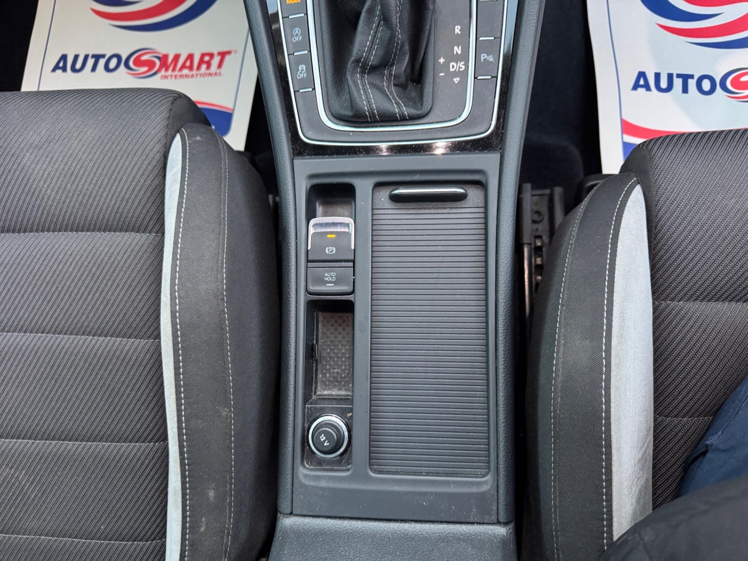 Used Volkswagen Golf 2017 for sale - 76638793: Photo 18