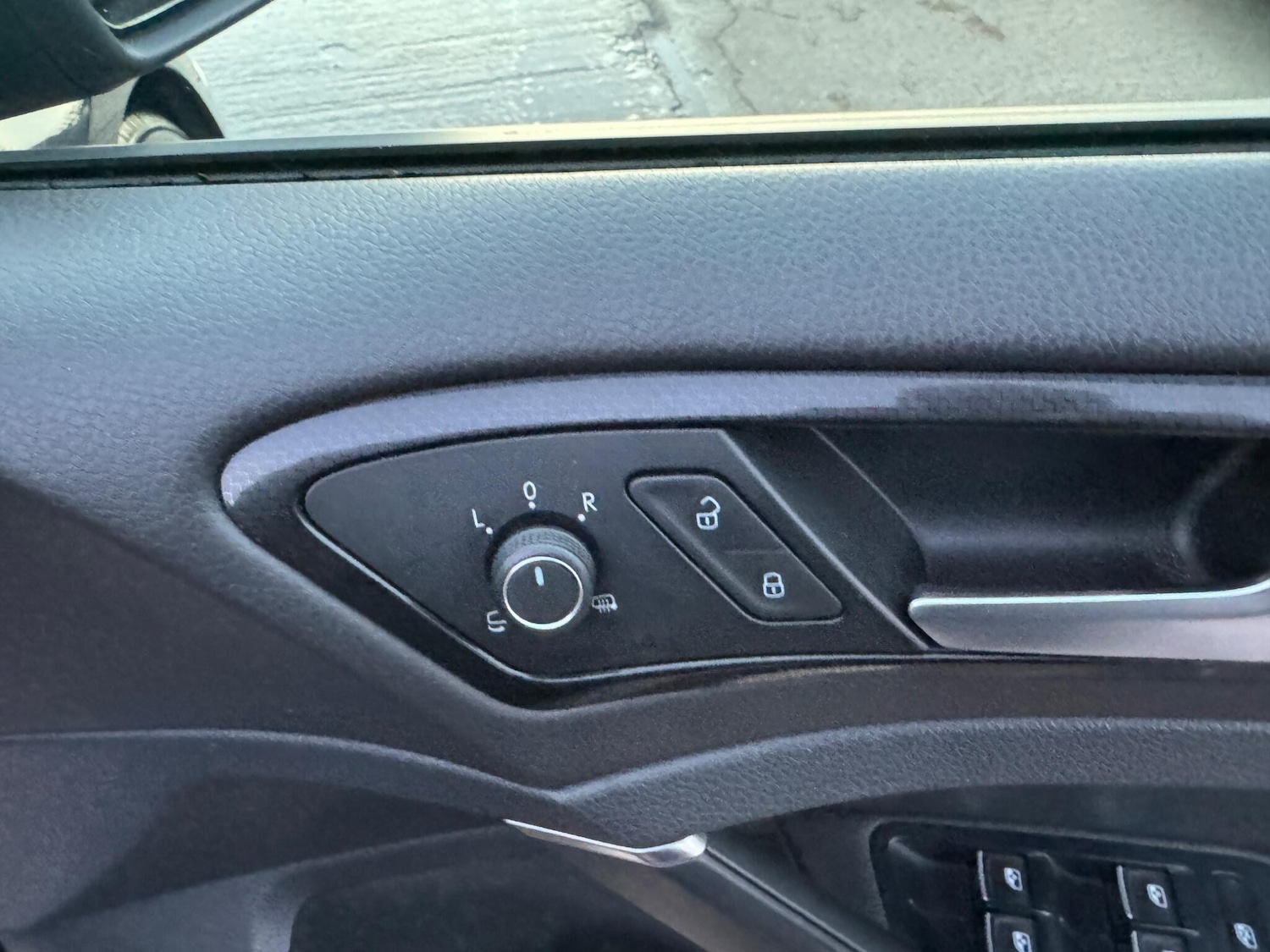 Used Volkswagen Golf 2017 for sale - 76638793: Photo 27