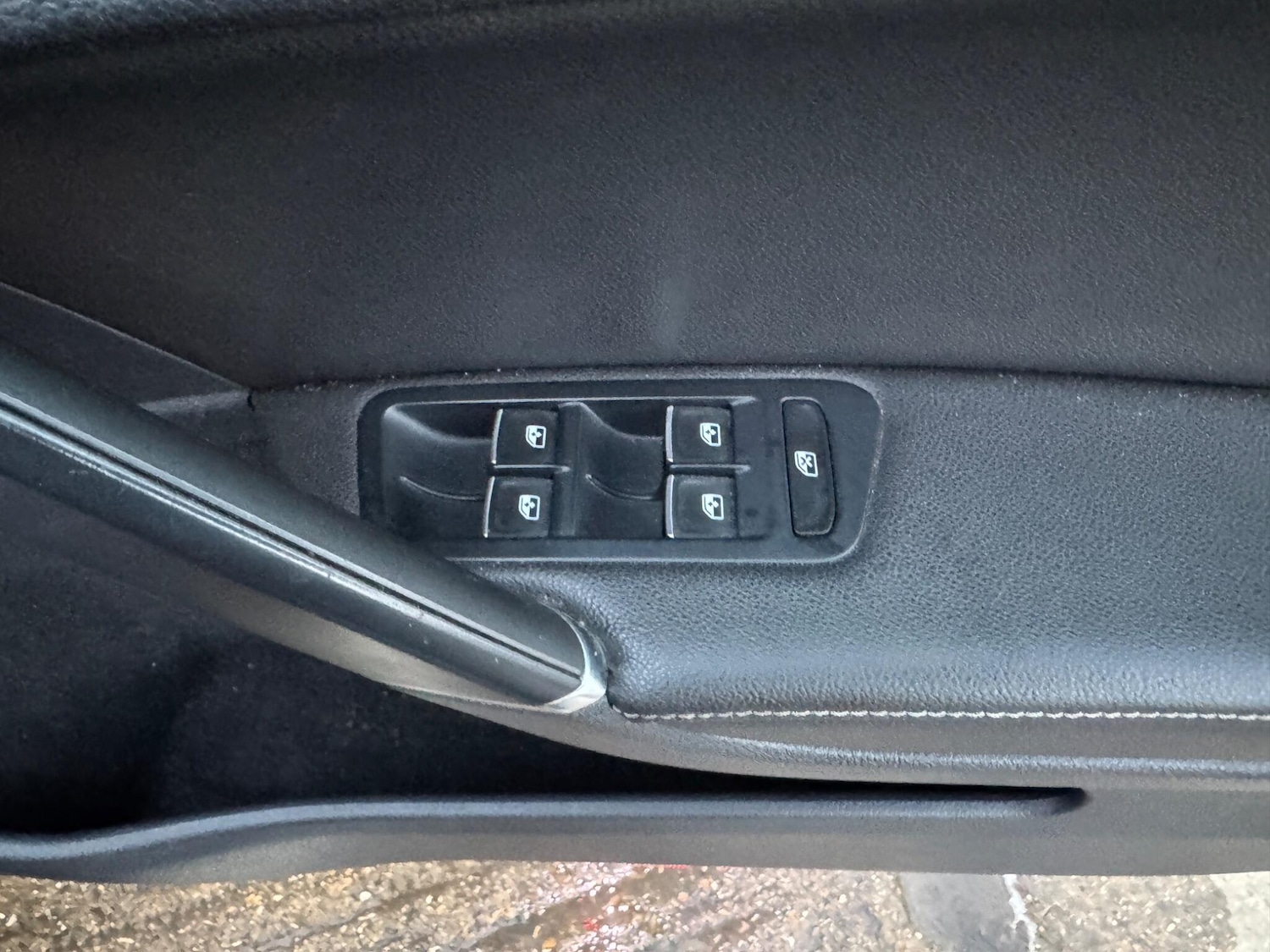 Used Volkswagen Golf 2017 for sale - 76638793: Photo 28