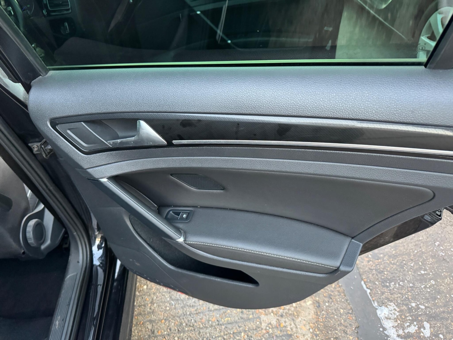 Used Volkswagen Golf 2017 for sale - 76638793: Photo 30