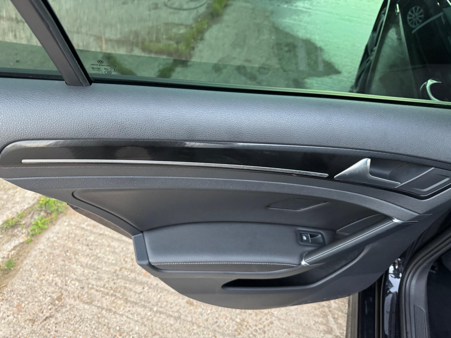 Used Volkswagen Golf 2017 for sale - 76638793: Photo 31