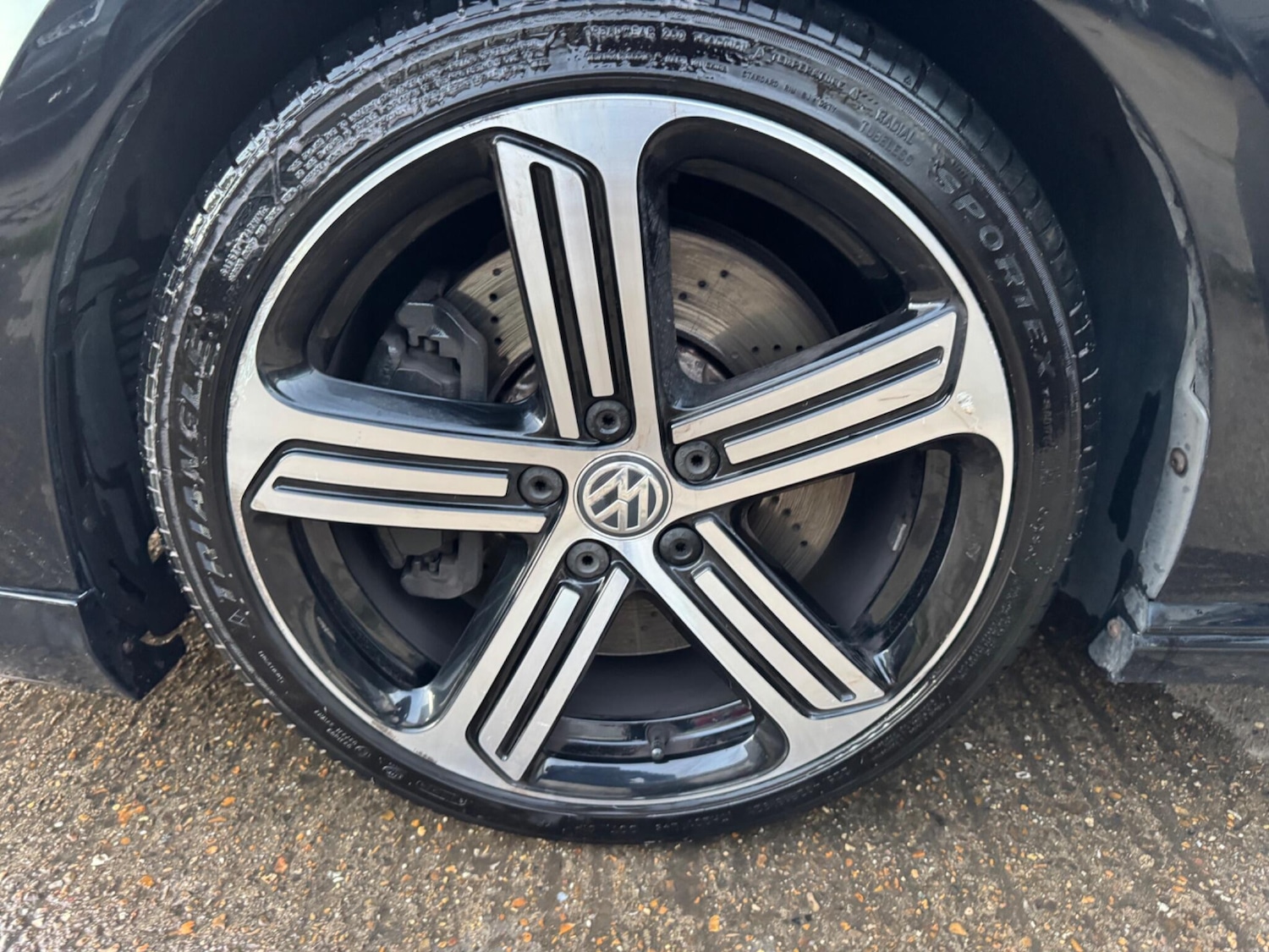 Used Volkswagen Golf 2017 for sale - 76638793: Photo 35