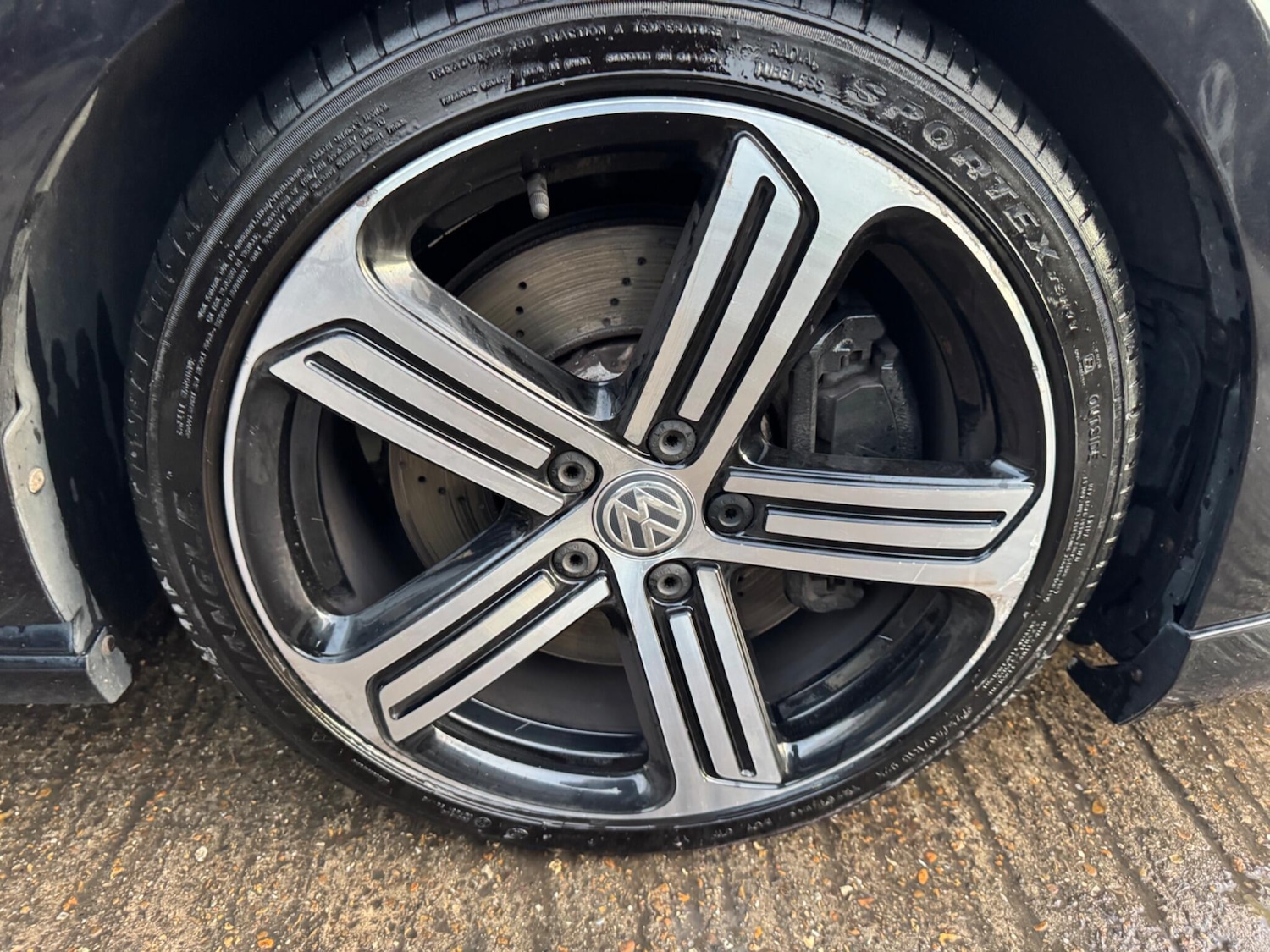 Used Volkswagen Golf 2017 for sale - 76638793: Photo 36