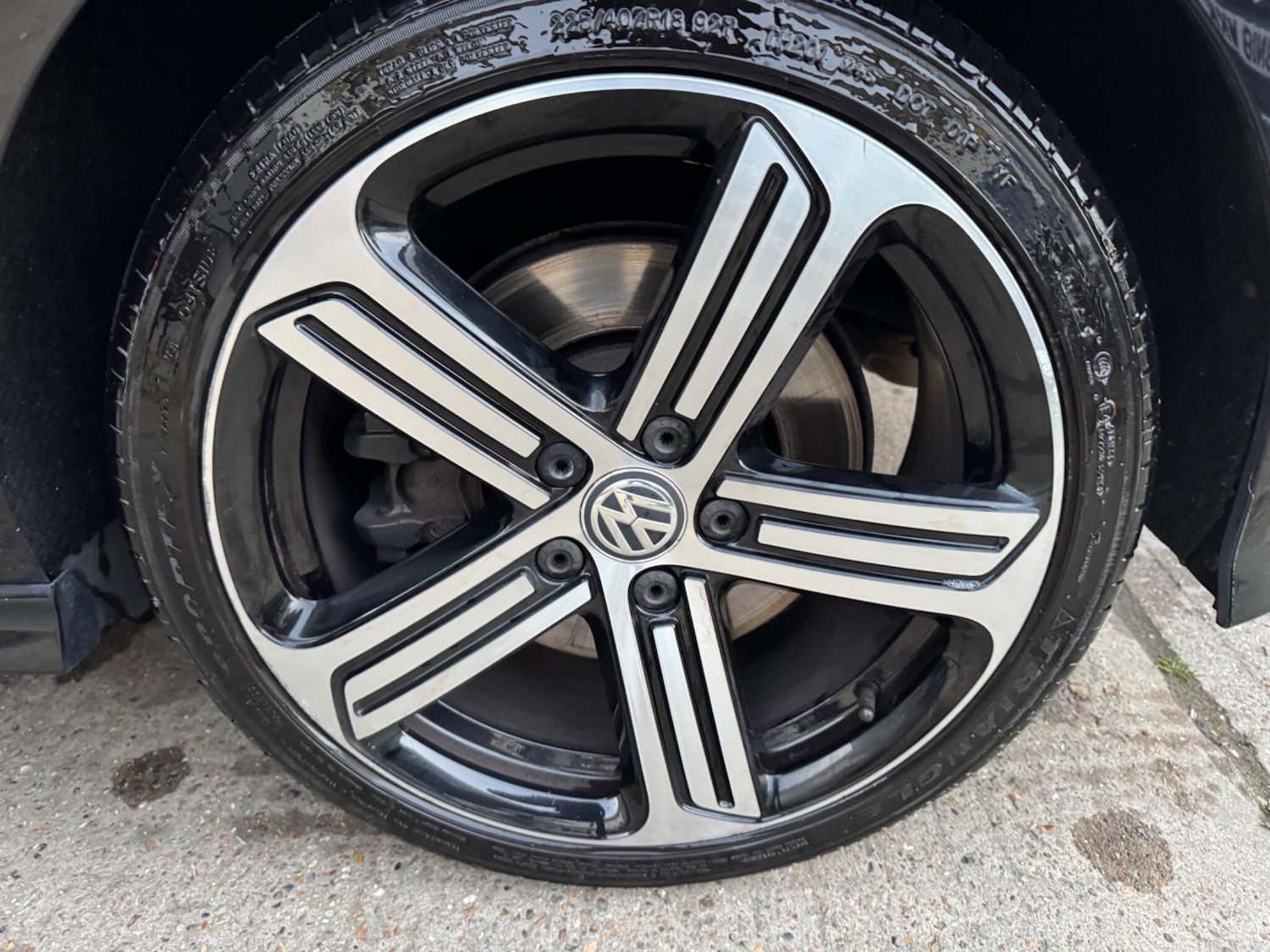 Used Volkswagen Golf 2017 for sale - 76638793: Photo 38